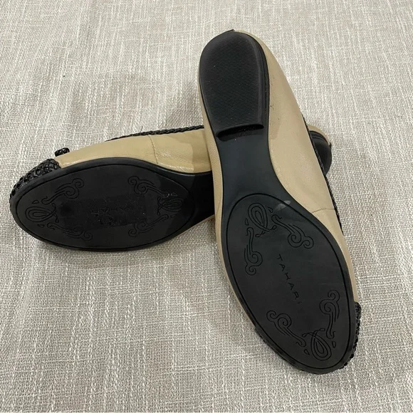 Tahari Leather TA Voyage Tan and Black Two-Toned Ballet Flat Shoes Size 7M - Picture 3 of 7